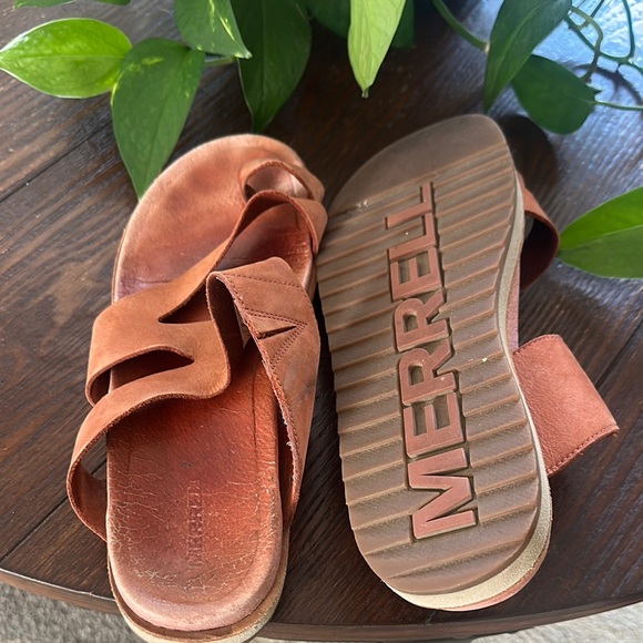 Merrell Rust Brown Sandals - Picture 1 of 3